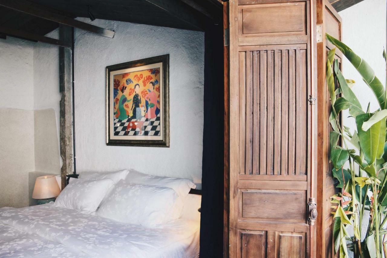 Secret Cottage Boutique Hotel Хошимин Экстерьер фото